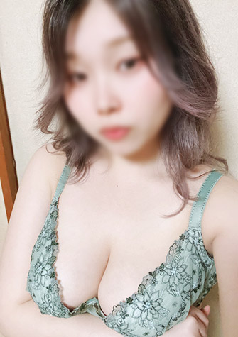 石川ななみ