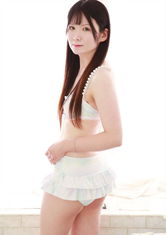 城山つぐみ