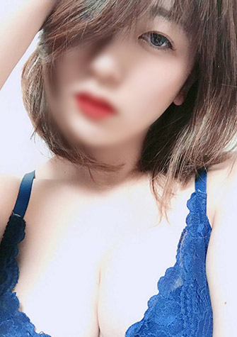 東条つばさ
