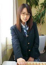 持田栞里